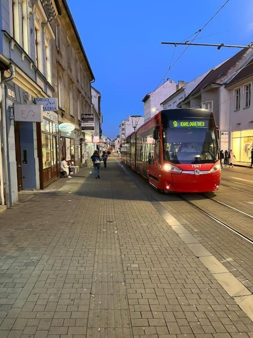 Bada Bing Plaza Lejlighed Bratislava Eksteriør billede
